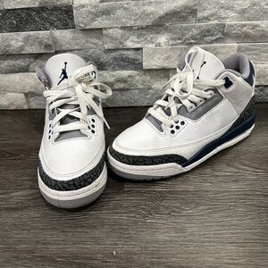 Jordan Blue and White Sneakers Classic Design